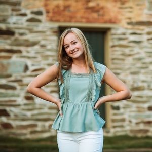 Meet your Posher, Amelia